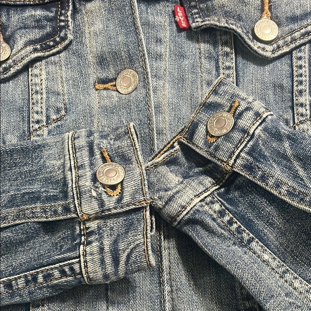 Levi's Blue Denim Jacket for Women - Picture 7 of 11